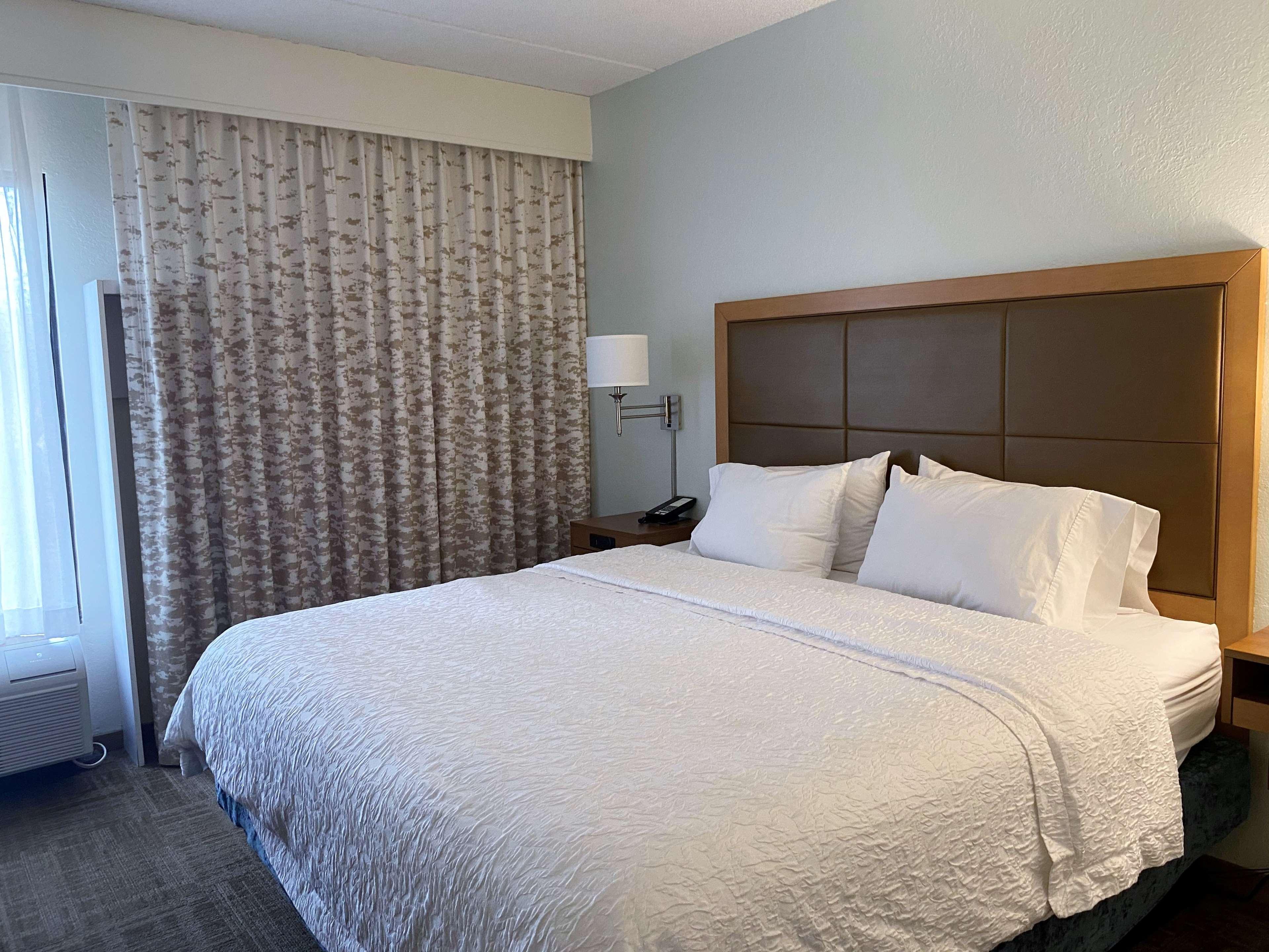 Hampton Inn By Hilton Мілфорд Екстер'єр фото