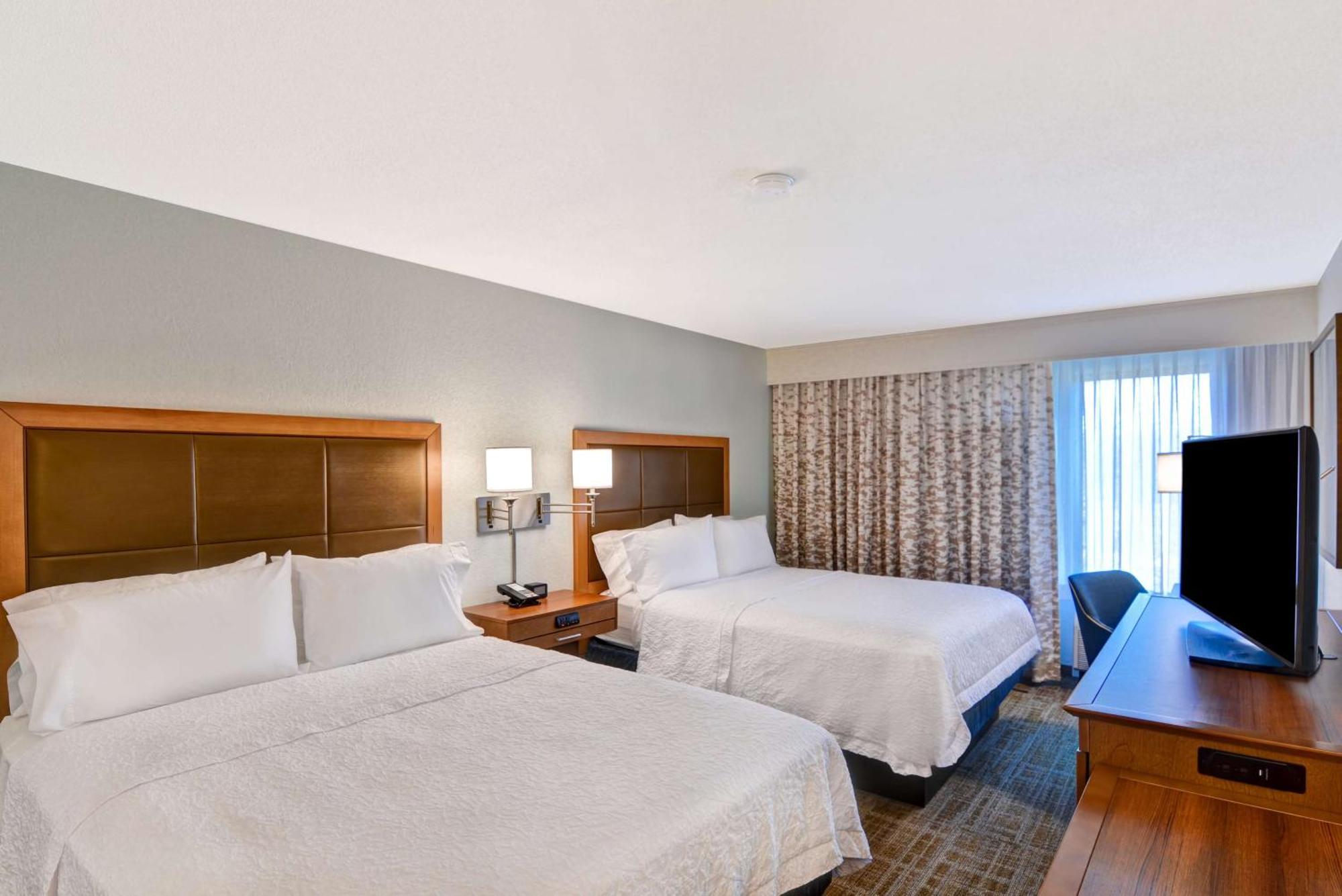 Hampton Inn By Hilton Мілфорд Екстер'єр фото